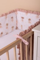 Różowy ochraniacz do łóżeczka
