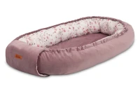 Kokon dla niemowlaka w kwiaty